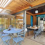 Campsite Huttopia Chardons Bleus Ile De Re 3*