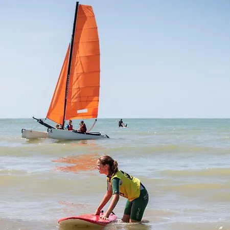Huttopia Chardons Bleus Ile De Re Campeggio