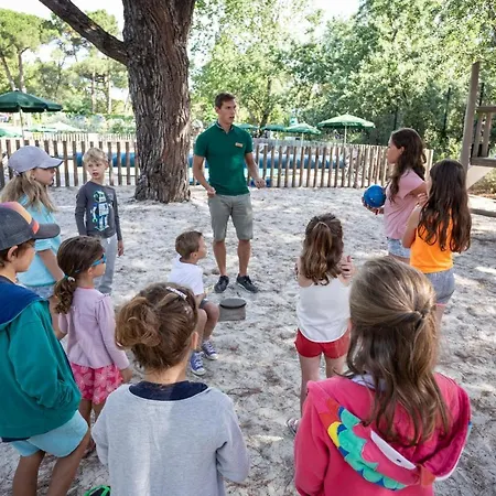 Huttopia Chardons Bleus Ile De Re Camping 3*