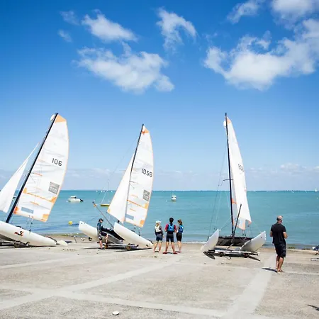 Huttopia Chardons Bleus Ile De Re Campeggio